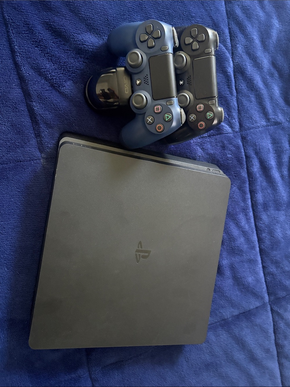 Sony PlayStation Console - Black With 2 ps4 controllers and charger